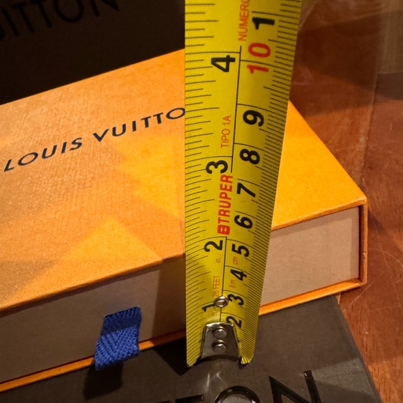 Louis Vuitton Box, bag, gifttag and ribbon - Picture 4 of 6